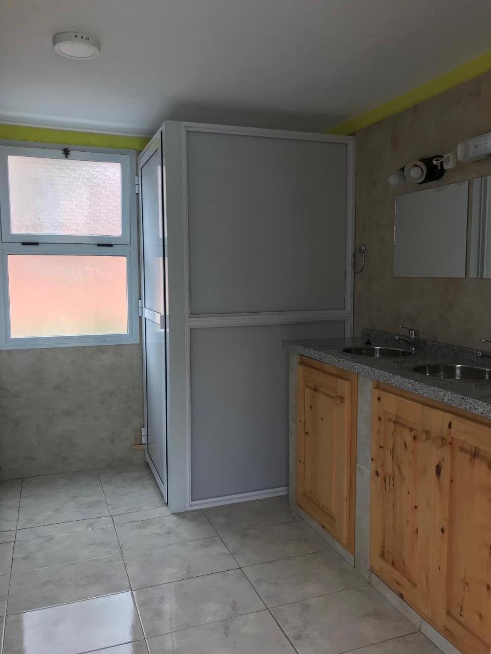 Eiru Hostel سانتا روزا دي كالامو المظهر الخارجي الصورة